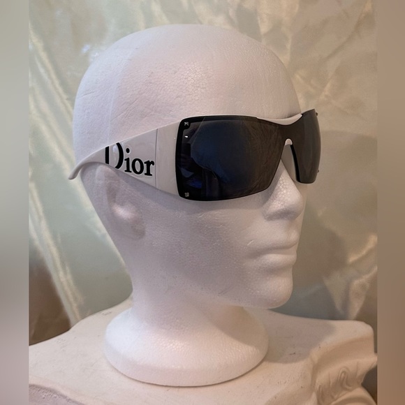 Christian Dior Overshine 2 Rare Vintage Y2K Sunglasses in White and Black - Picture 8 of 13